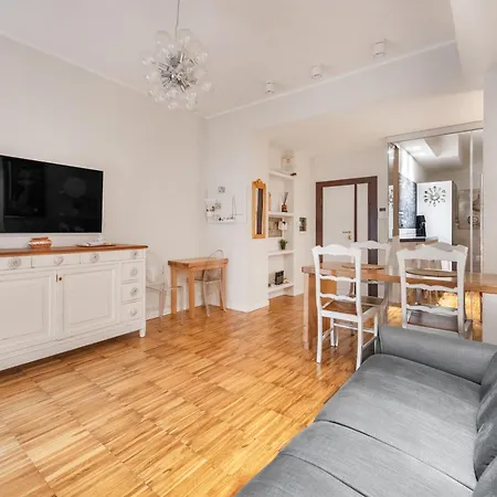 Vatican Easy Access 3 Bdr Metro A Airport Link Apartament